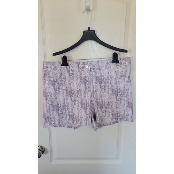 89th + Madison Snake Animal Print Shorts - Picture 1 of 3